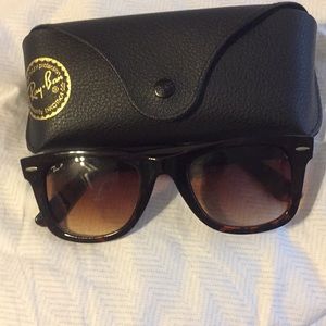 Classic Ray Ban Wayfarer.  Guys or Girls!